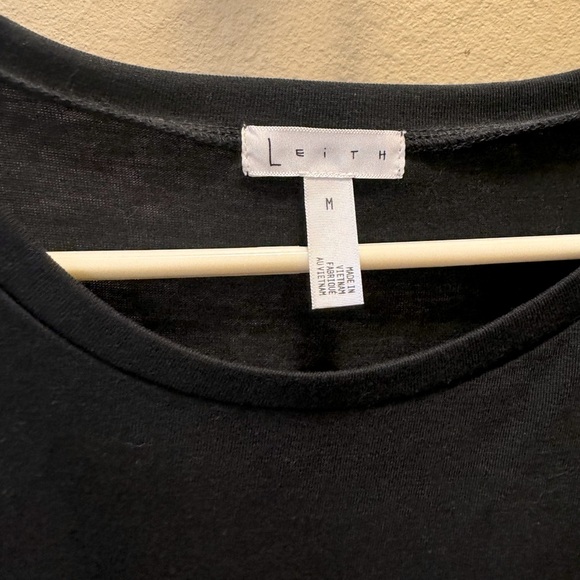 Leith Sleeveless Ruched Dress - Picture 3 of 7